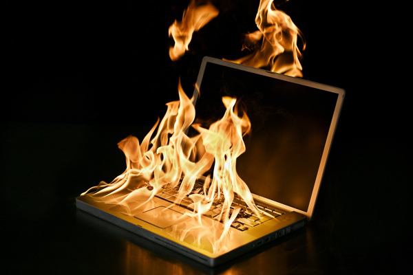 burning-laptop