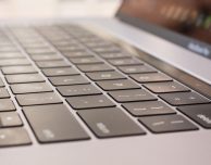 I difetti delle tastiere con meccanismo a farfalla oggetto di una nuova class action contro Apple